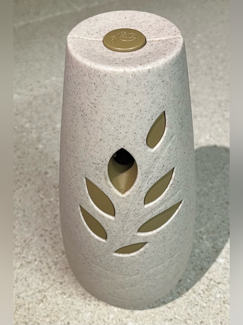 Glade Automatic Air Freshener Spray Holder Dispenser Stone Tan Leaf Cutout